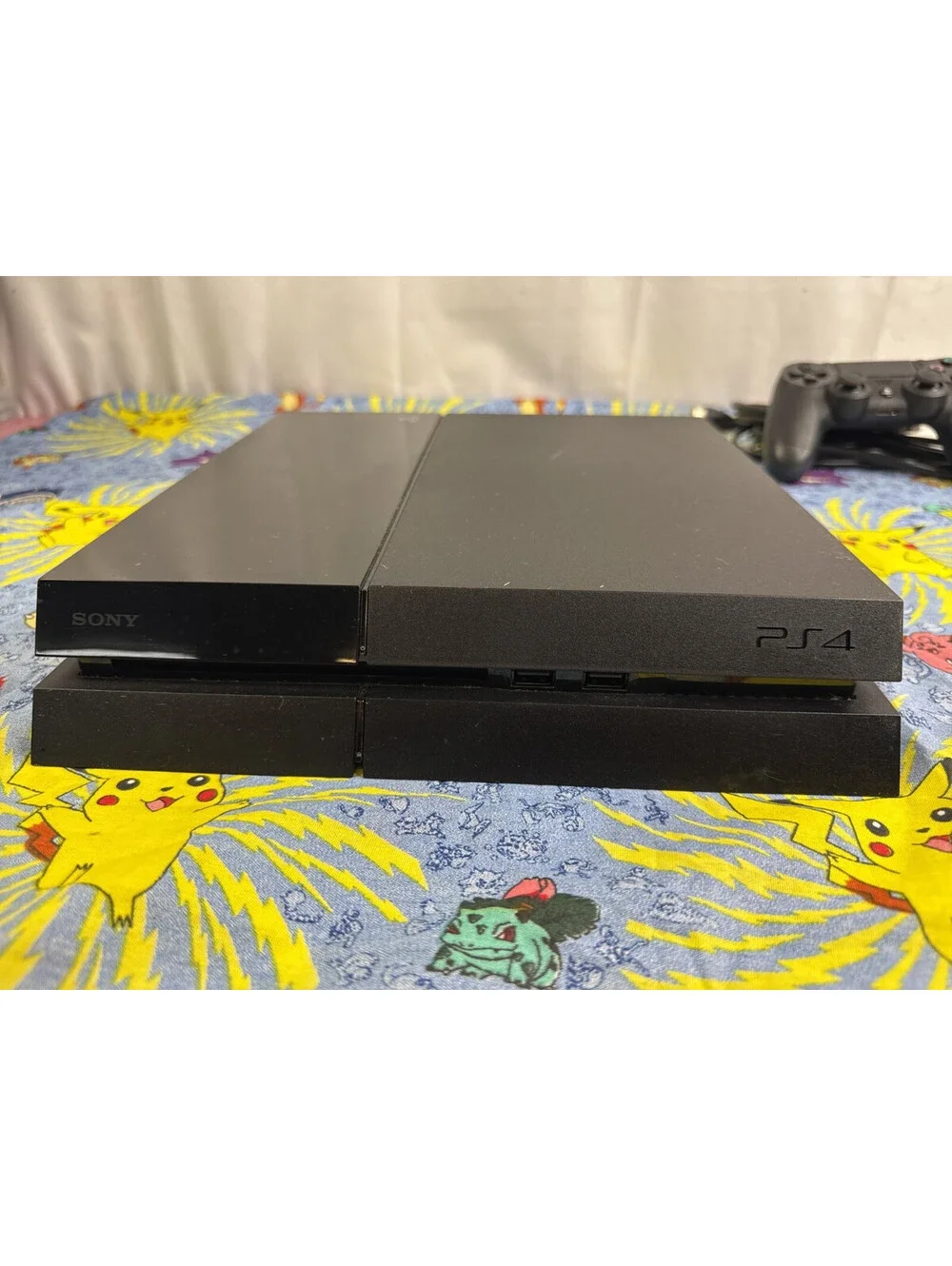 Sony PlayStation 4 500GB Jet Black Console With Cords & Controller